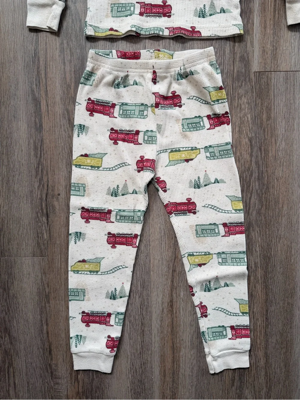 Carter’s Train Design Two Piece Long Sleeve Waffle Knit Pajama Set Boy’s Size 4T